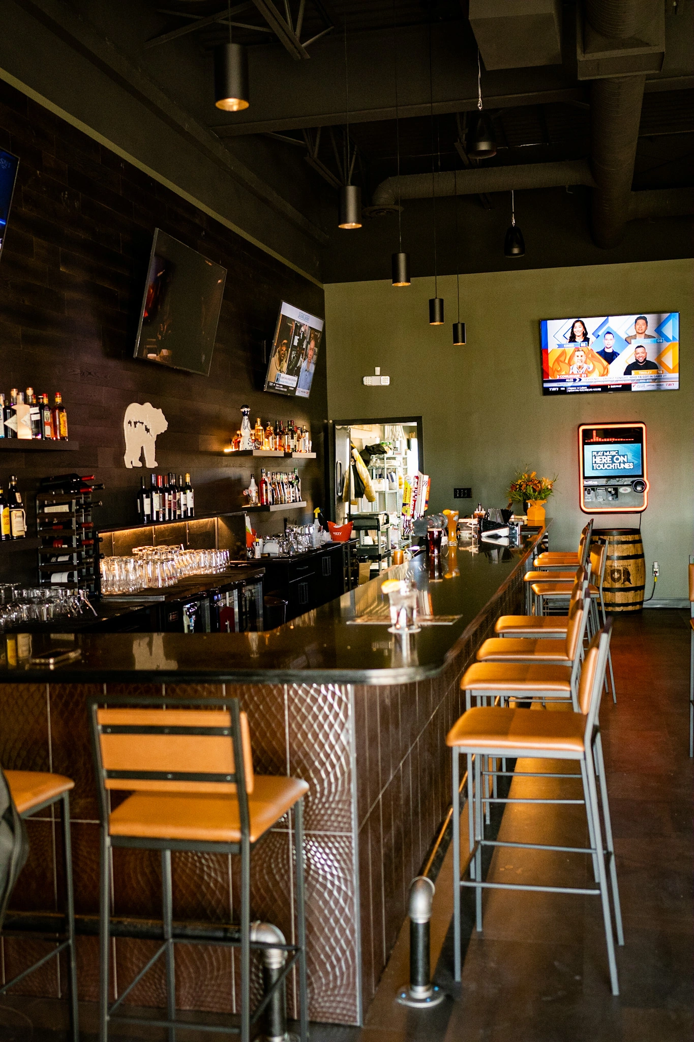 Best neighborhood pub in Edmonton, AB